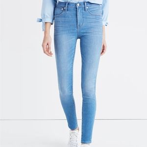 Madewell 10" High Riser Skinny Skinny in Hank Wash. Size 27.